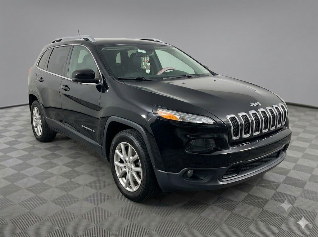 Used 2018 Jeep Cherokee Limited SUV