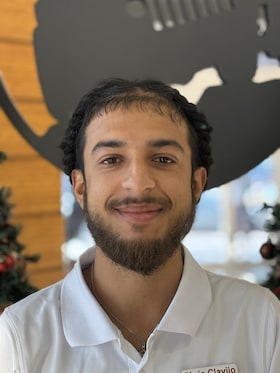 Staff member Chris Clavijo from ID_2bd3b0