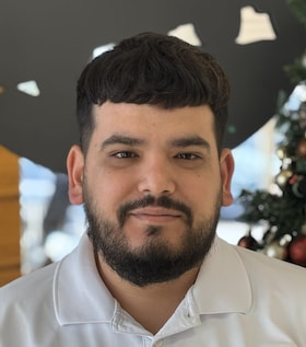 Staff member Pedro Raad from ID_2bd3b0
