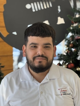 Staff member Pedro Raad from ID_2bd3b0