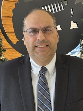 Staff member Luis Gomez from ID_a90f50