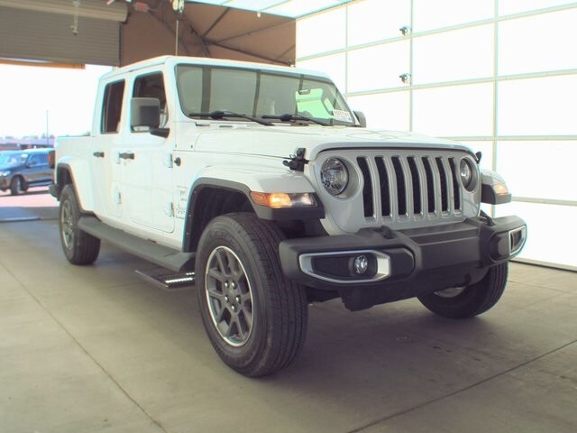 2021 Jeep Gladiator Overland photo 3