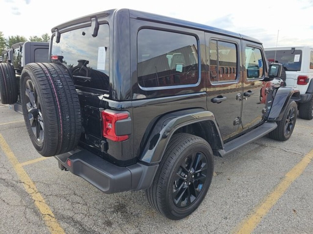 Used 2022 Jeep Wrangler Unlimited Sahara 4xe SUV