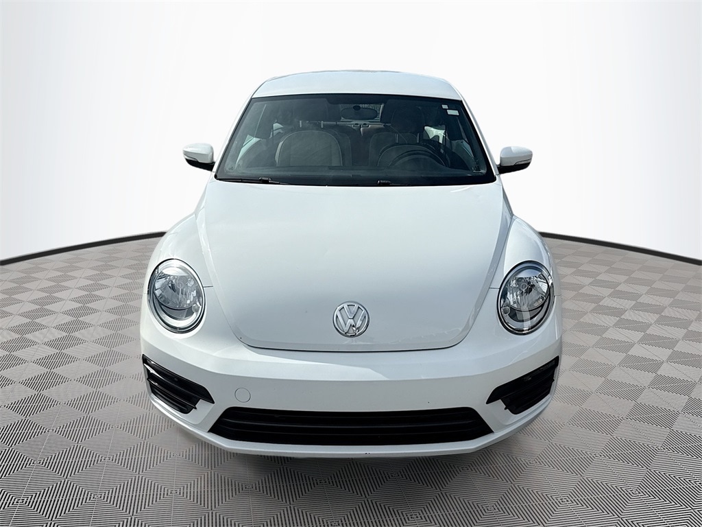 Used 2017 Volkswagen Beetle Classic with VIN 3VWF17AT5HM631180 for sale in Plantation, FL