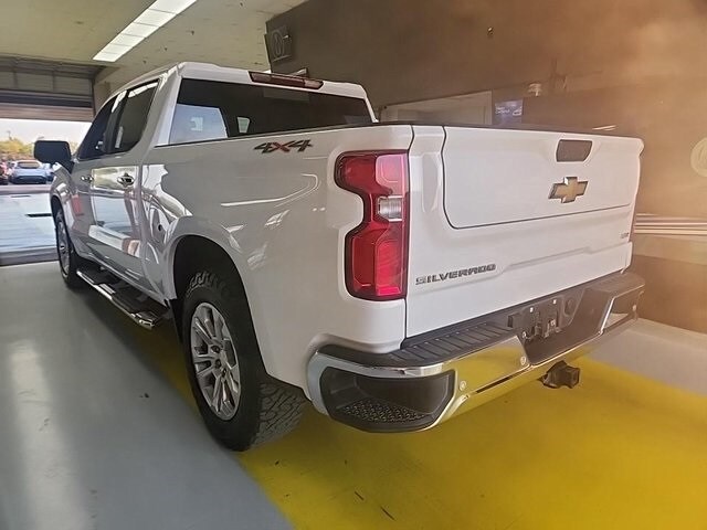 2024 Chevrolet Silverado 1500 LTZ photo 4