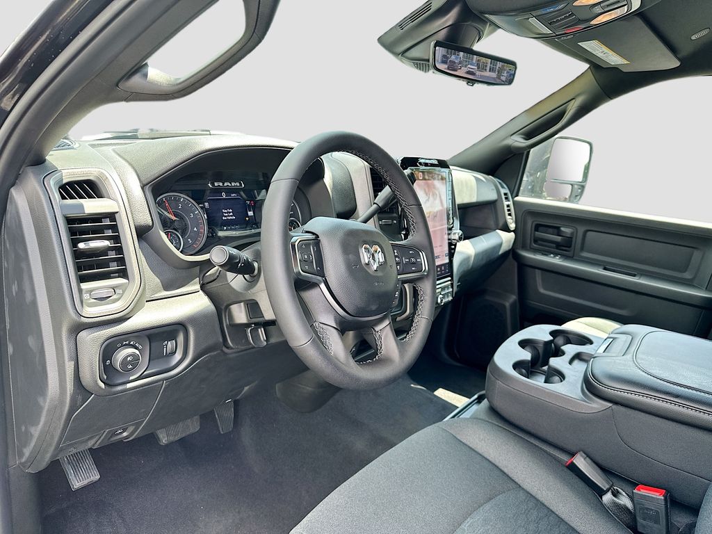 2025 RAM 2500 Tradesman - Photo 9
