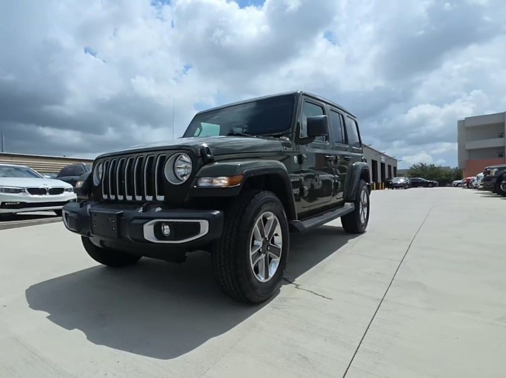 Used 2022 Jeep Wrangler Unlimited Sahara SUV