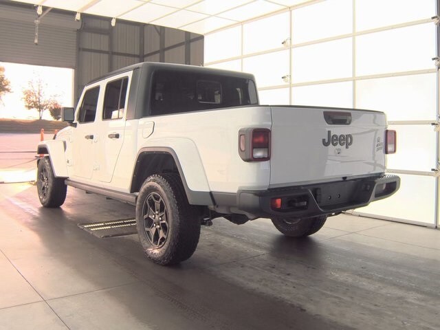 2022 Jeep Gladiator Willys photo 4