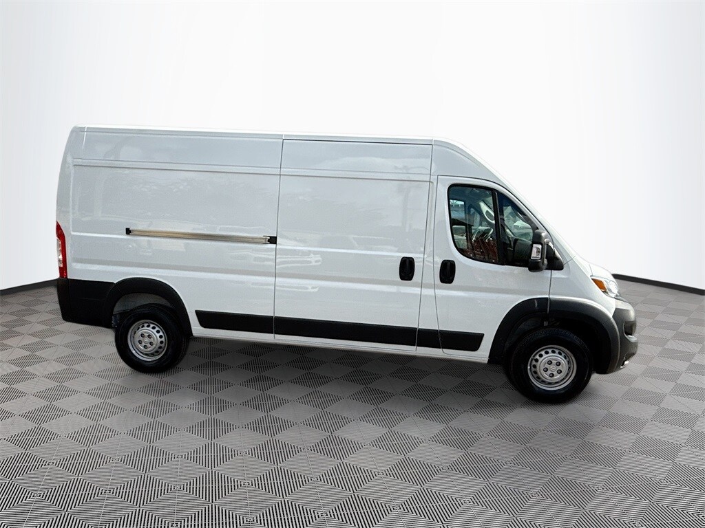 2026 Ram ProMaster 3500 photo 2