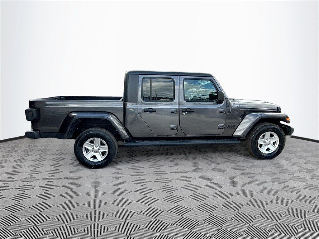 Used 2022 Jeep Gladiator Sport Truck