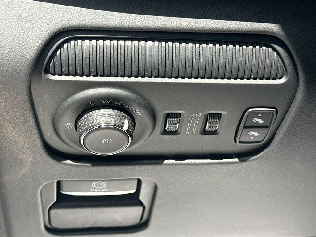 2024 Jeep Grand Wagoneer Series II - Photo 11