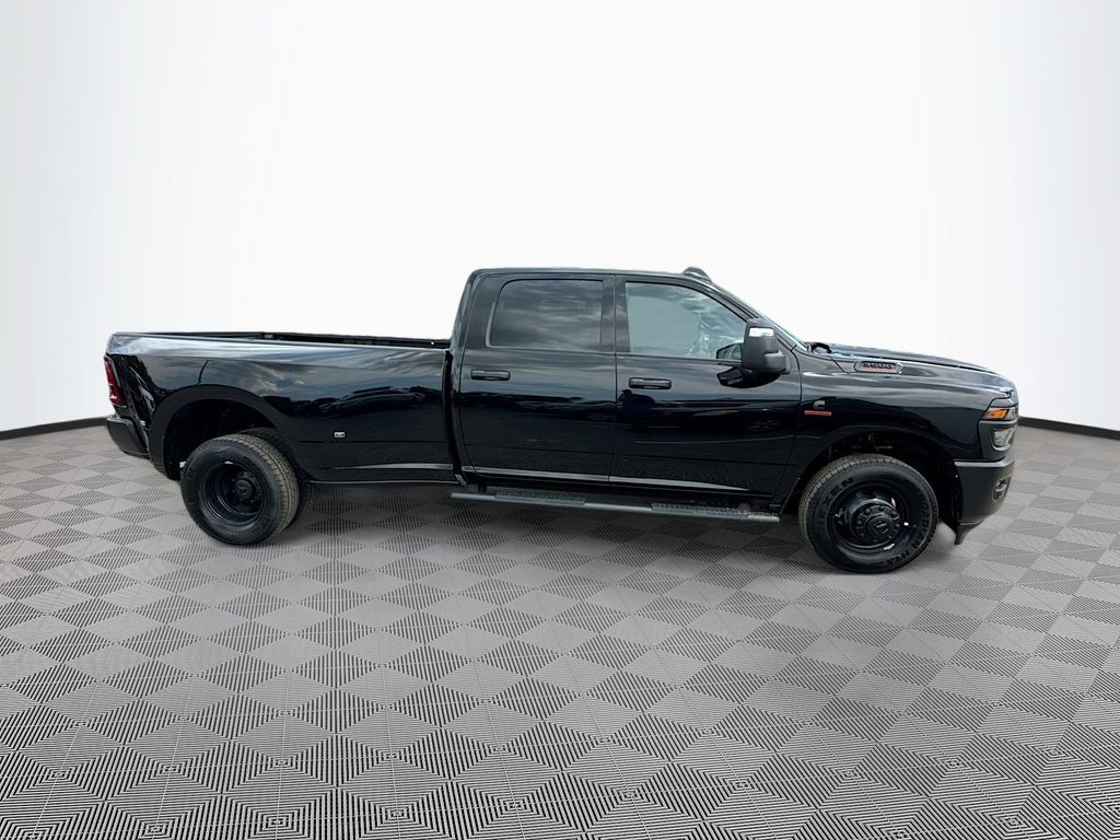 New 2026 Ram 3500 TRADESMAN CREW CAB 4X2 8' BOX Pickup