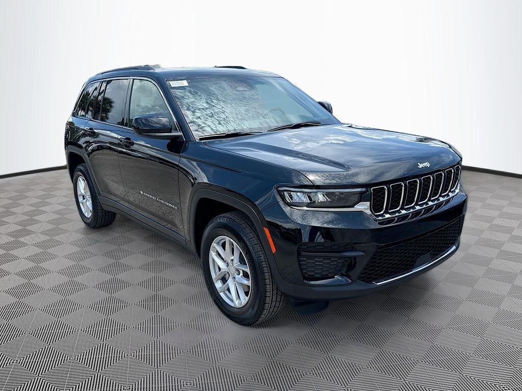 New 2026 Jeep Grand Cherokee LAREDO X 4X2 Sport Utility