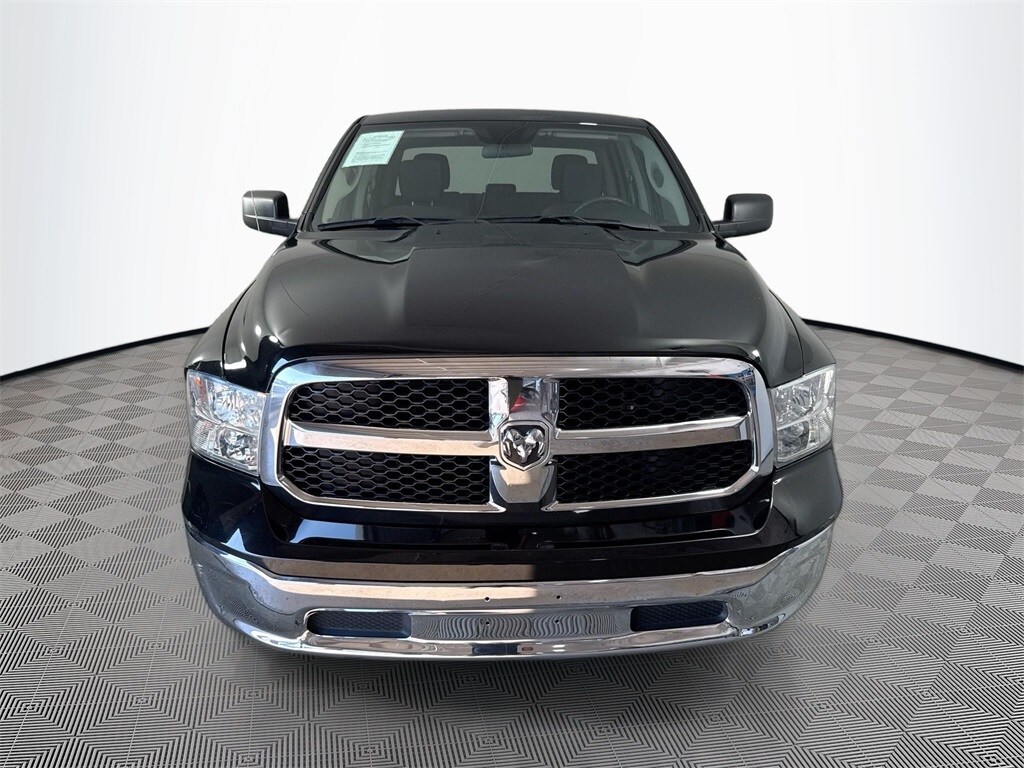 2021 Ram 1500 Classic SLT photo 2
