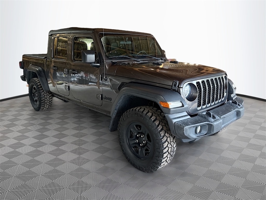 Used 2021 Jeep Gladiator Sport Truck