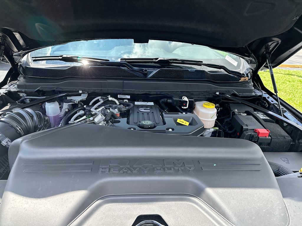 2025 RAM 2500 Tradesman - Photo 30