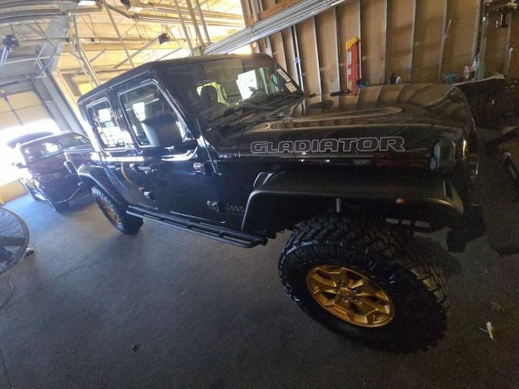 Used 2021 Jeep Gladiator Willys Truck