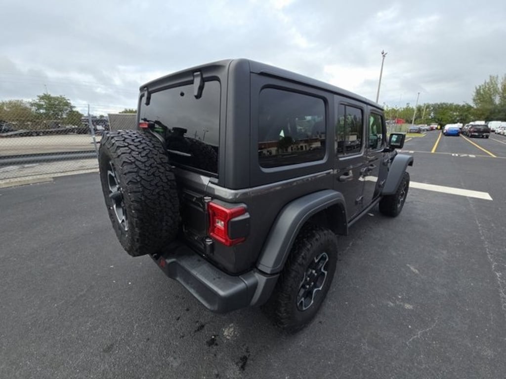 Used 2023 Jeep Wrangler SUV