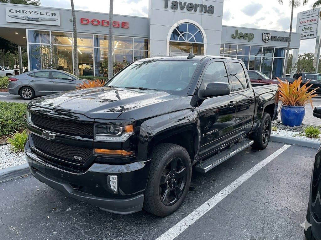 2016 Chevrolet Silverado 1500 Custom Double Cab Std Box's photo