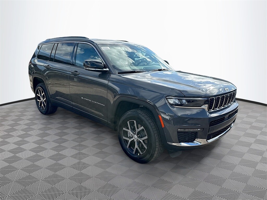 2025 Jeep Grand Cherokee Limited photo 2