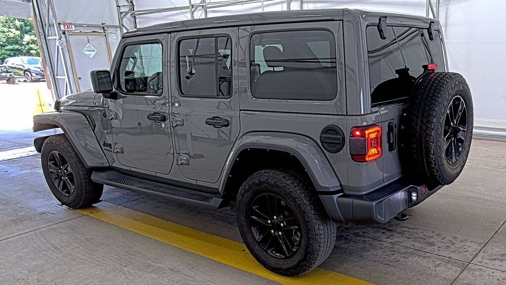 Used 2022 Jeep Wrangler Unlimited Sahara Altitude SUV