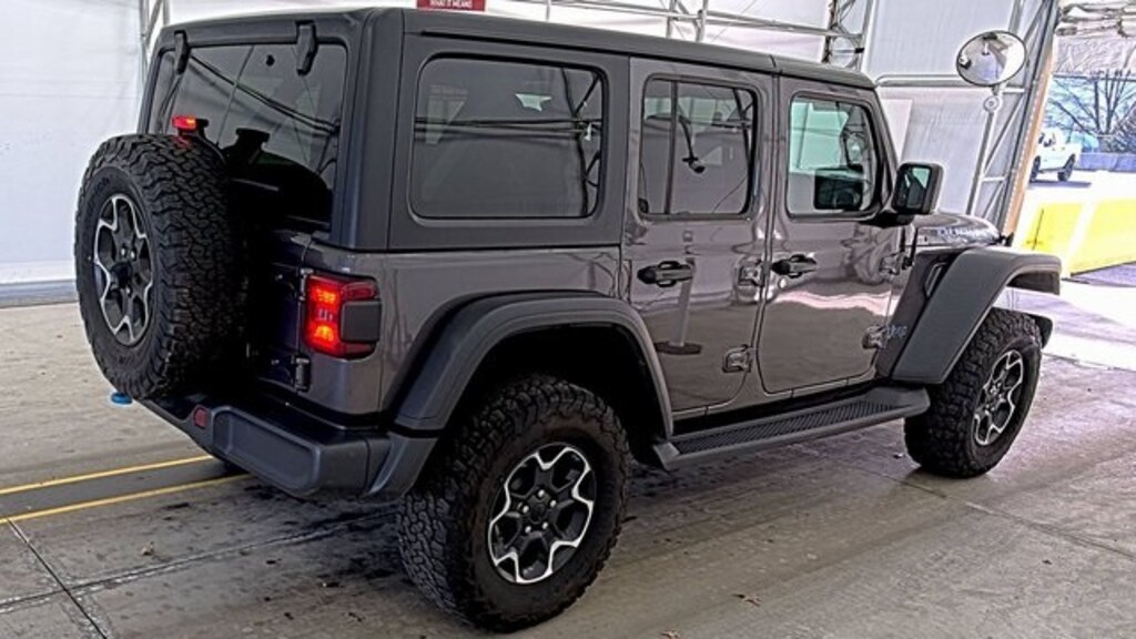 Used 2023 Jeep Wrangler SUV