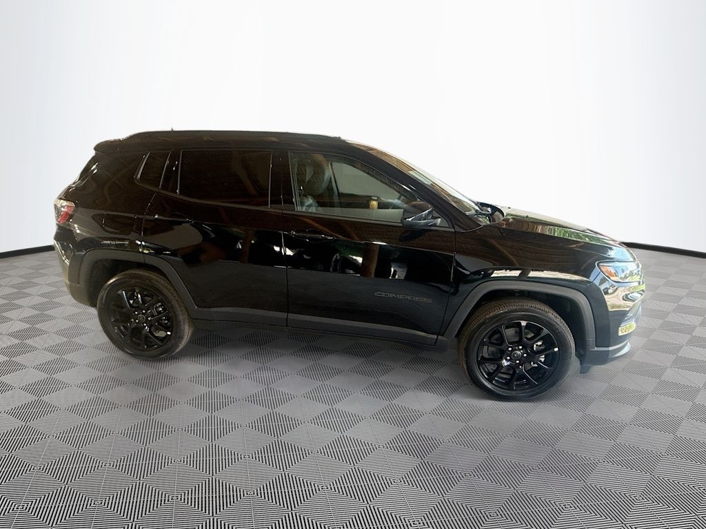 New 2026 Jeep Compass LATITUDE ALTITUDE 4X4 Sport Utility