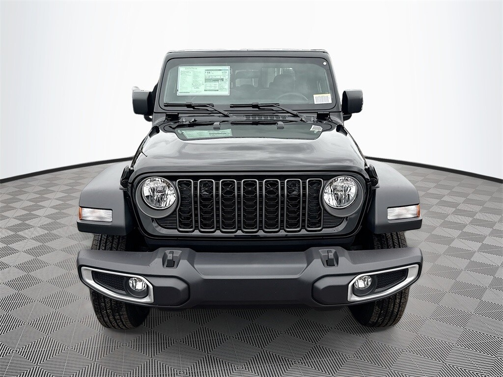 New 2026 Jeep Gladiator SPORT 4X4 Pickup