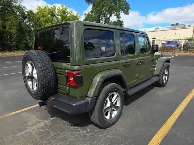 2021 Jeep Wrangler Unlimited Sahara photo 2