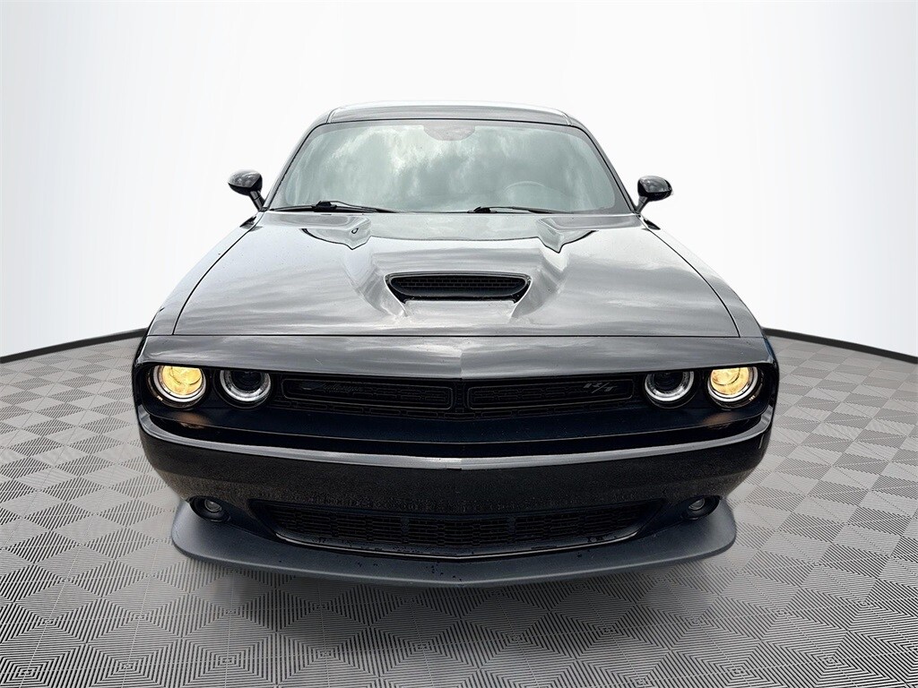 2021 Dodge Challenger R/T photo 2