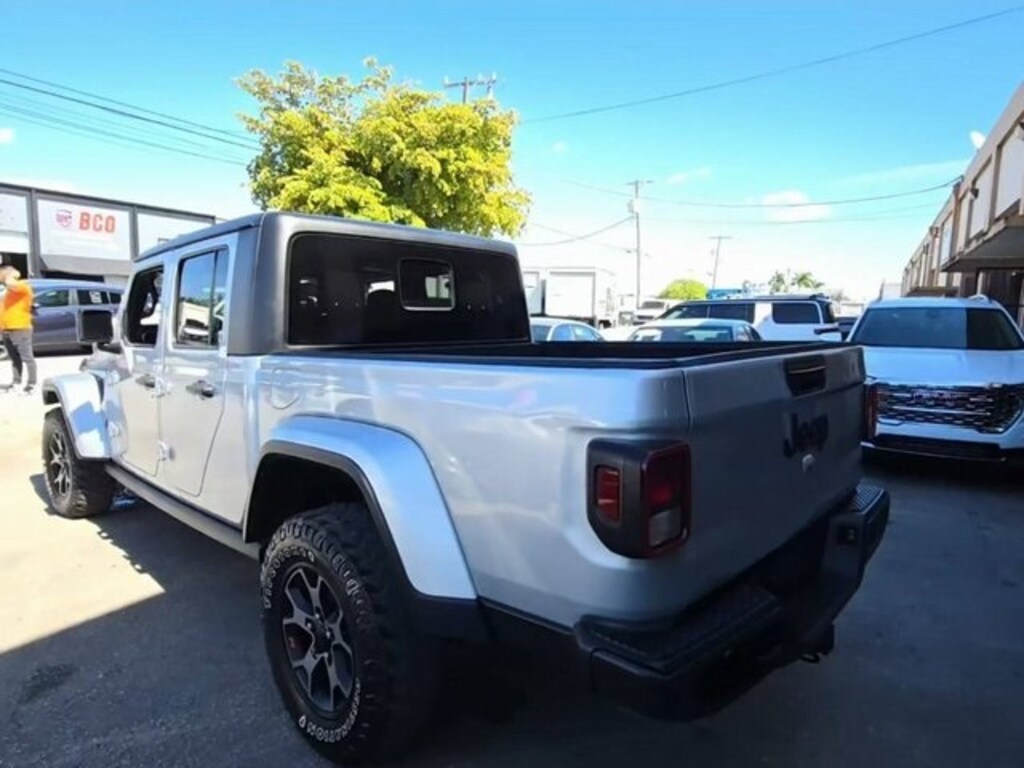 Used 2023 Jeep Gladiator Willys Truck