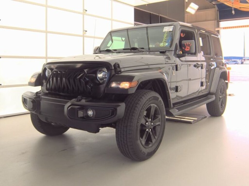 Used 2021 Jeep Wrangler Unlimited Sahara Altitude SUV