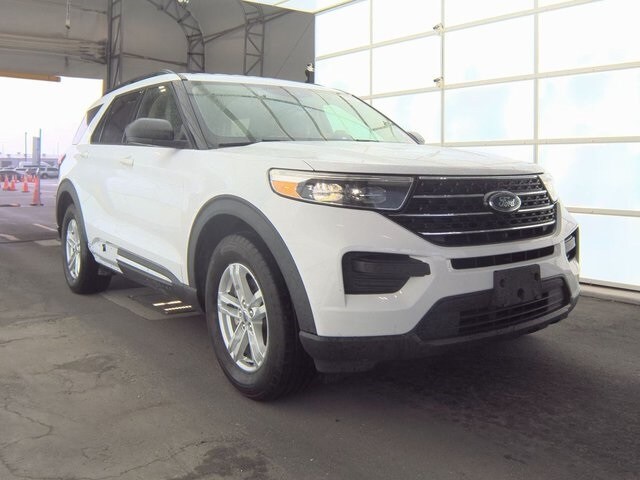 2020 Ford Explorer XLT photo 3