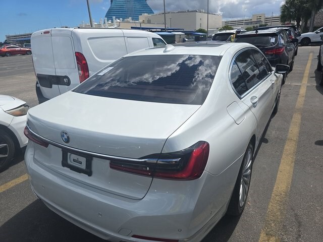 2020 Bmw 740i Sedan photo 2