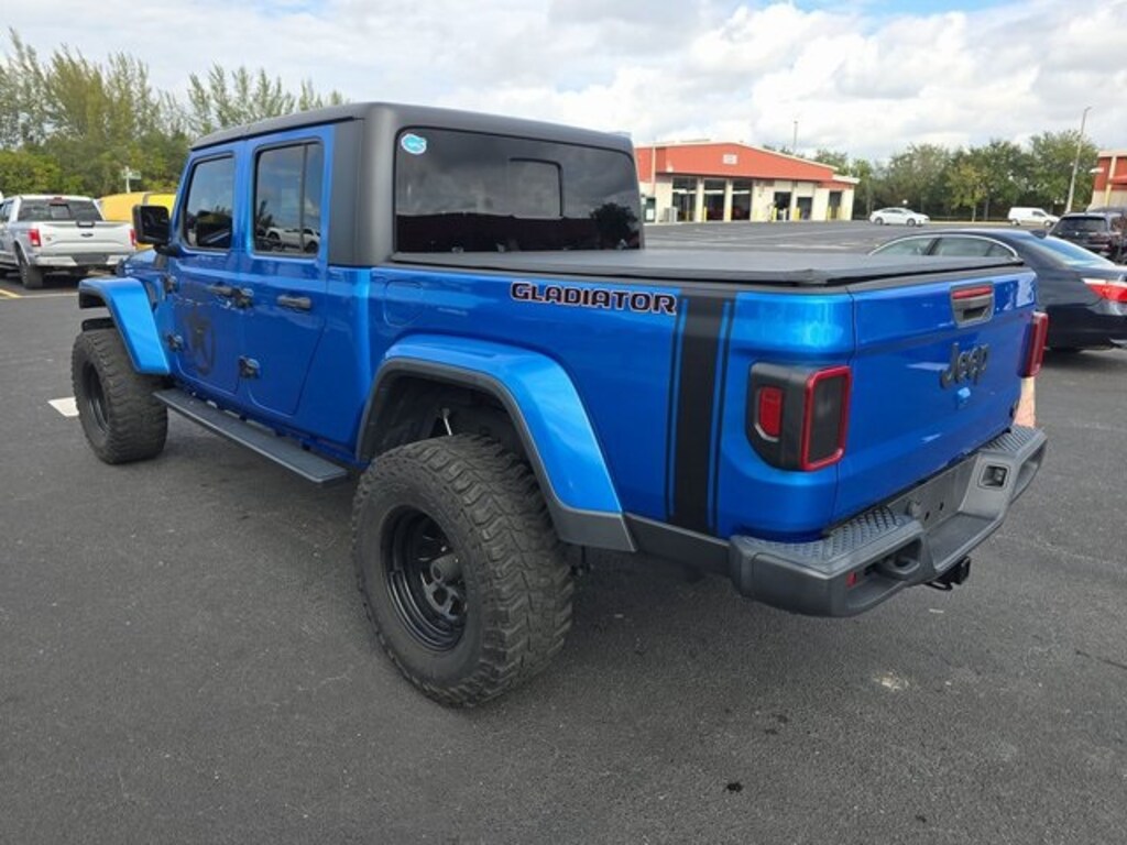 Used 2021 Jeep Gladiator Willys Truck