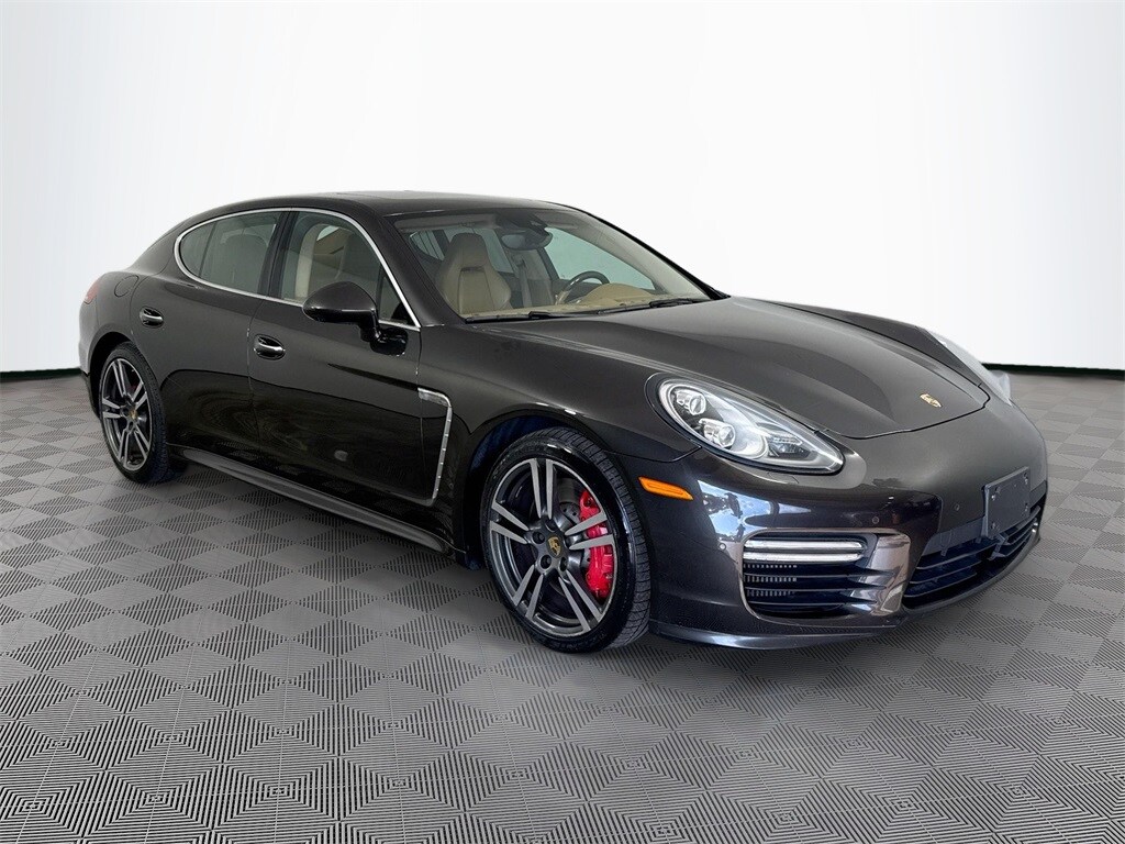 2014 Porsche Panamera Turbo photo 3