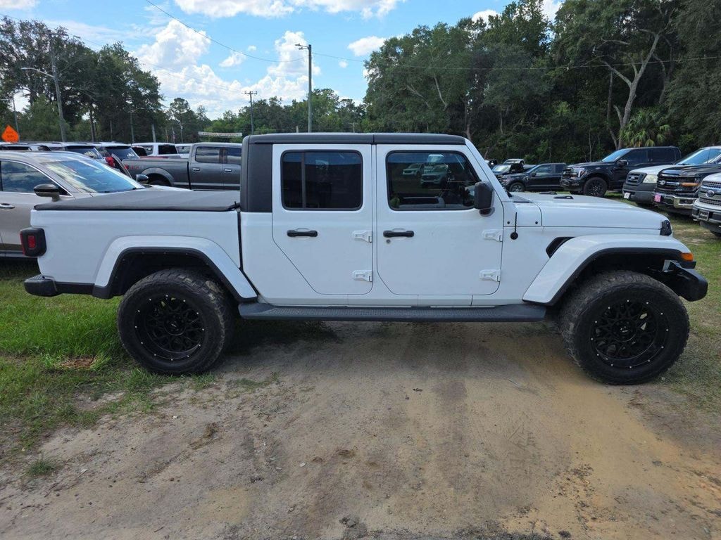 Used 2022 Jeep Gladiator Sport Truck