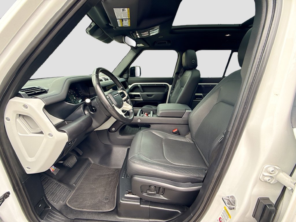 2024 Land Rover Defender S - Photo 23