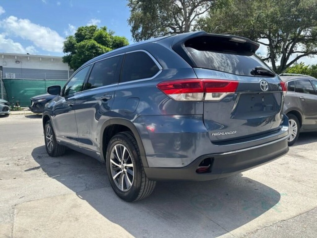 Used 2017 Toyota Highlander XLE SUV