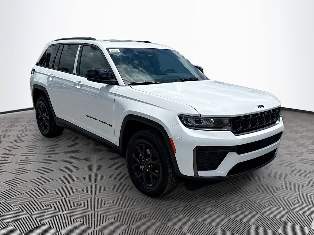 New 2026 Jeep Grand Cherokee LAREDO ALTITUDE 4X2 Sport Utility