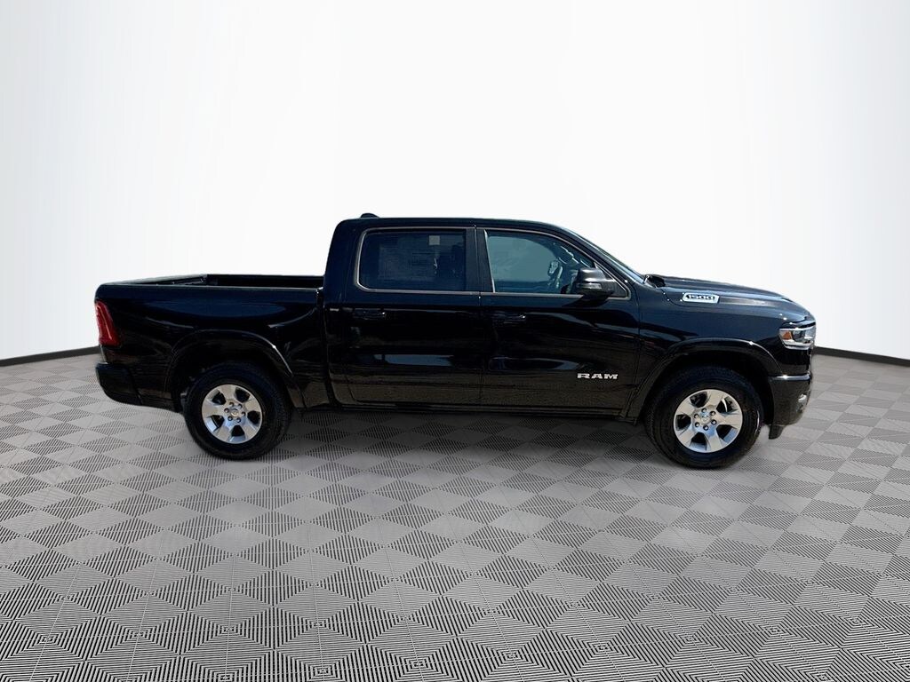 New 2026 Ram 1500 BIG HORN CREW CAB 4X2 5'7 BOX Pickup
