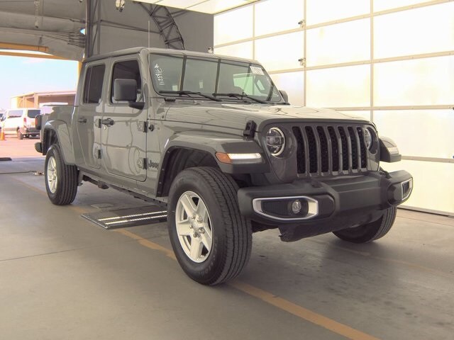 2022 Jeep Gladiator Sport photo 3