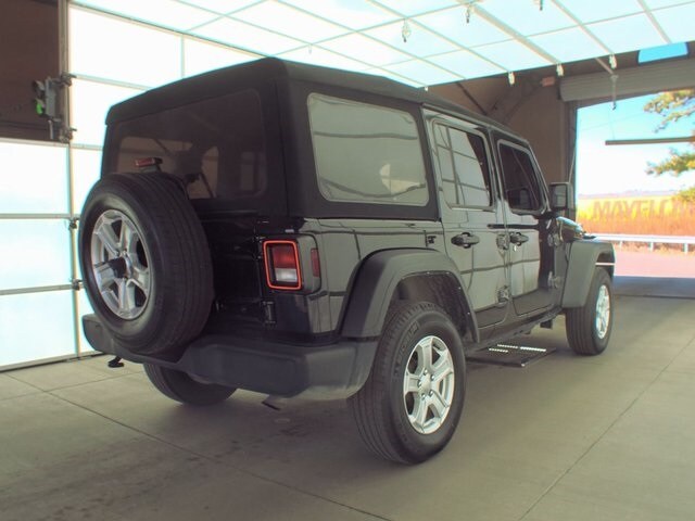 2022 Jeep Wrangler Unlimited Sport S photo 2