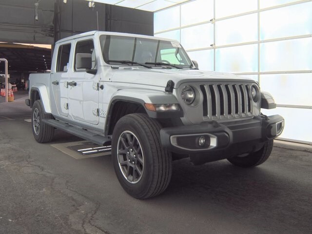 2023 Jeep Gladiator Overland photo 3