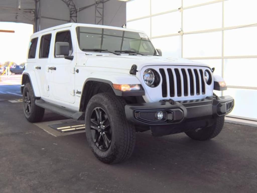 Used 2022 Jeep Wrangler Unlimited Sahara Altitude SUV
