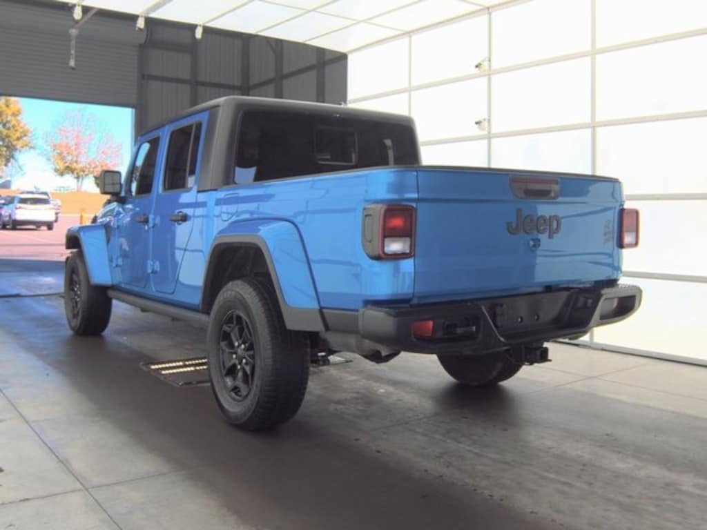 Used 2021 Jeep Gladiator Willys Truck