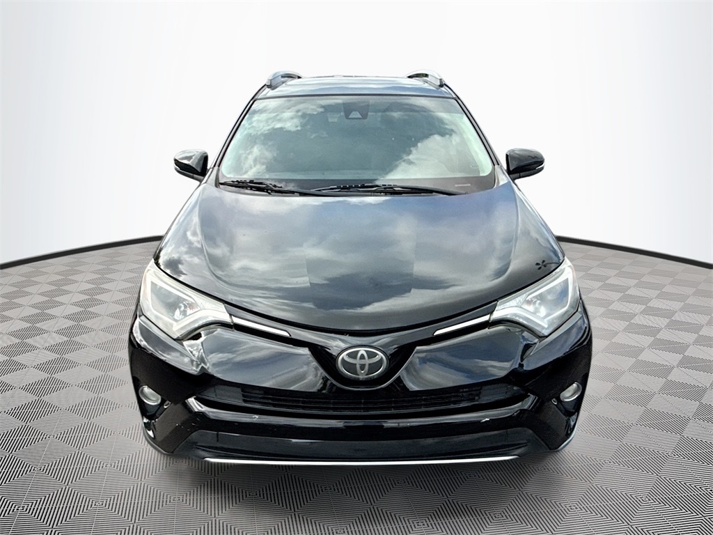 Used 2017 Toyota RAV4 XLE with VIN 2T3WFREV4HW367511 for sale in Plantation, FL