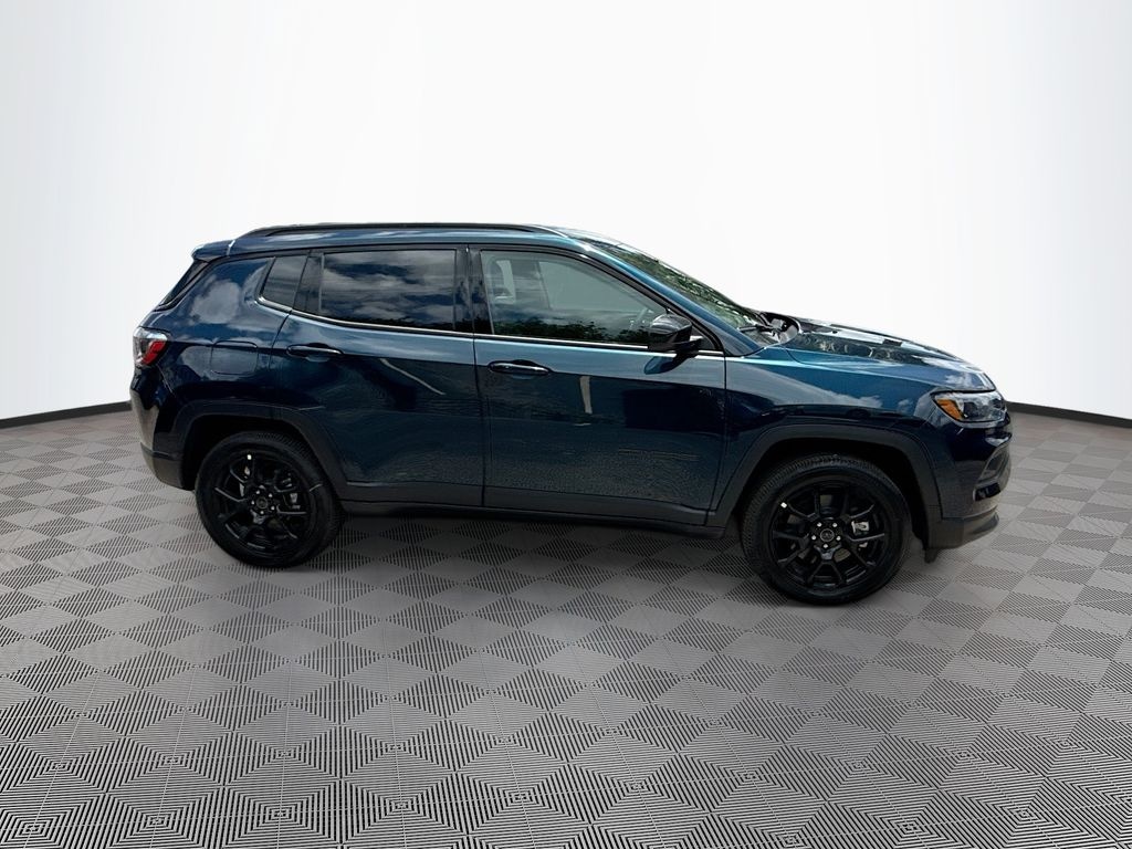 New 2026 Jeep Compass LATITUDE ALTITUDE 4X4 Sport Utility
