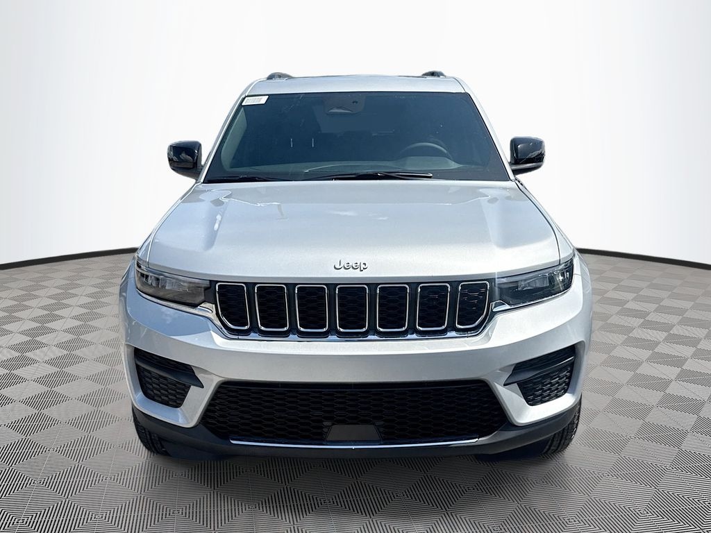 New 2026 Jeep Grand Cherokee LAREDO X 4X2 Sport Utility