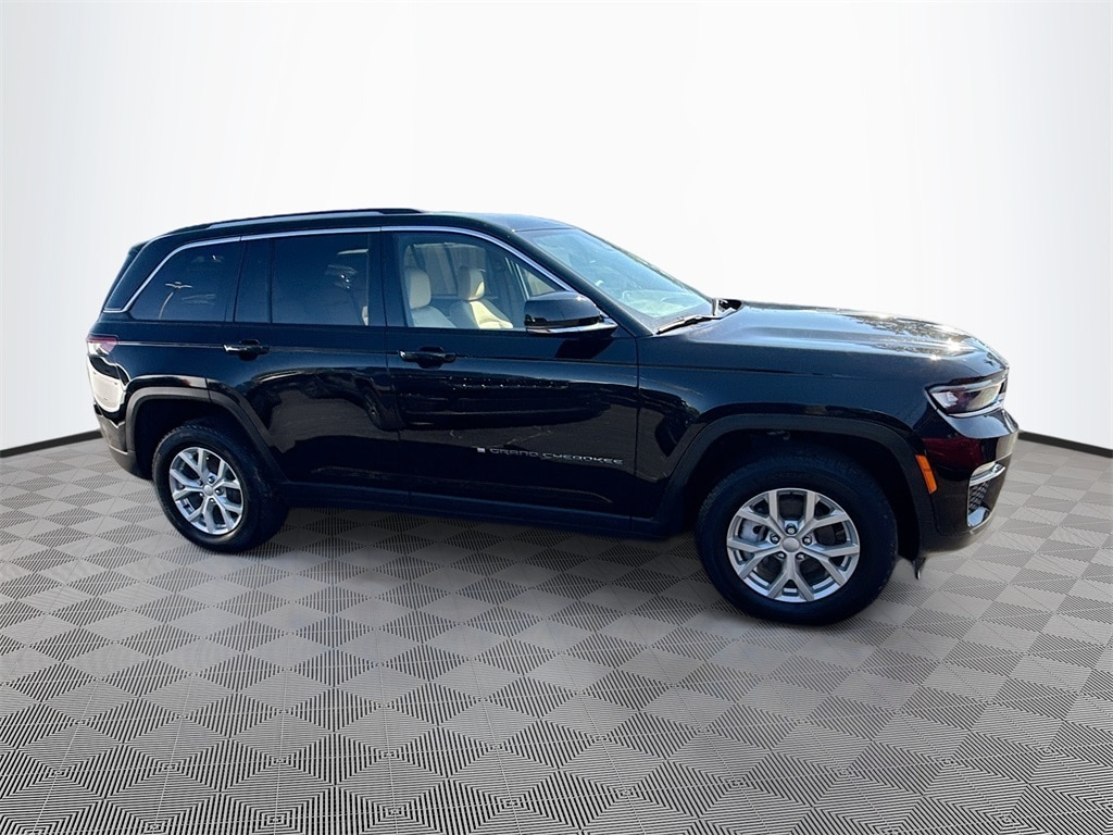 New 2024 Jeep Grand Cherokee LIMITED 4X4 Sport Utility